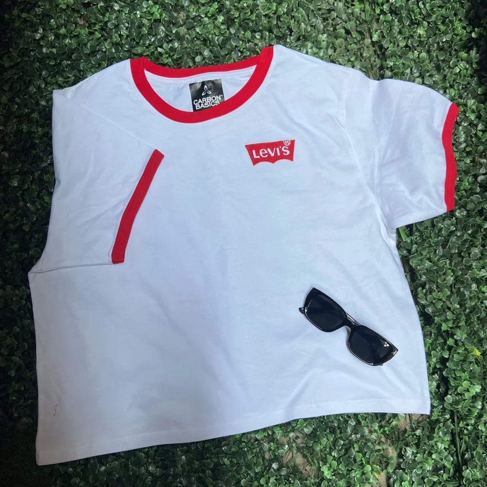 💜Carbon Basics Levi’s Tops. Size - M - Picture 2 of 9